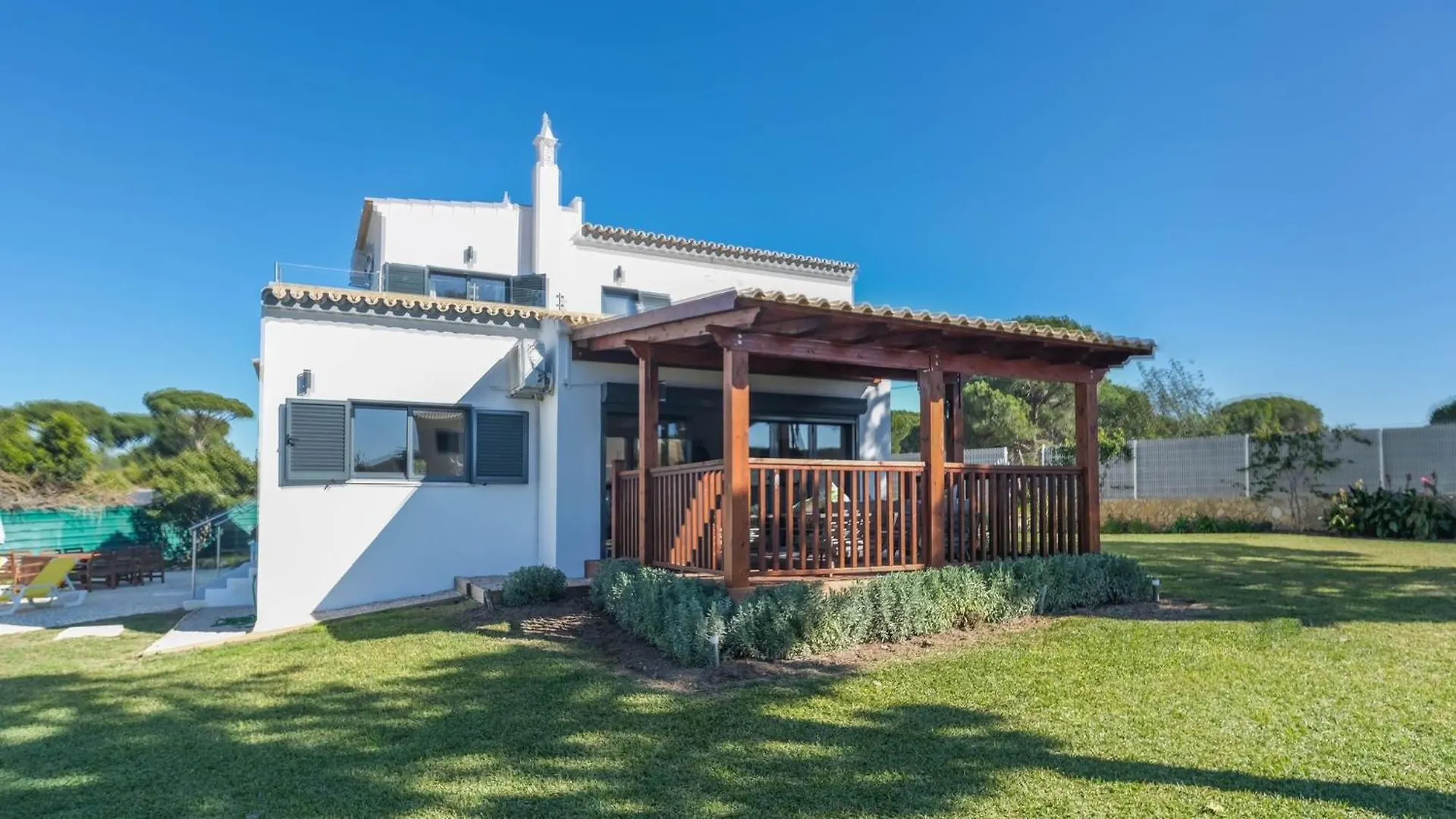 Villa Oasis 4-Bedroom Retreat With Pool In Vilamoura Quarteira 0*,  Portugal