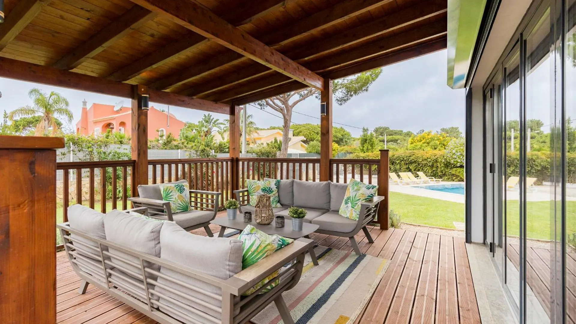 Villa Oasis 4-Bedroom Retreat With Pool In Vilamoura Quarteira Portugal