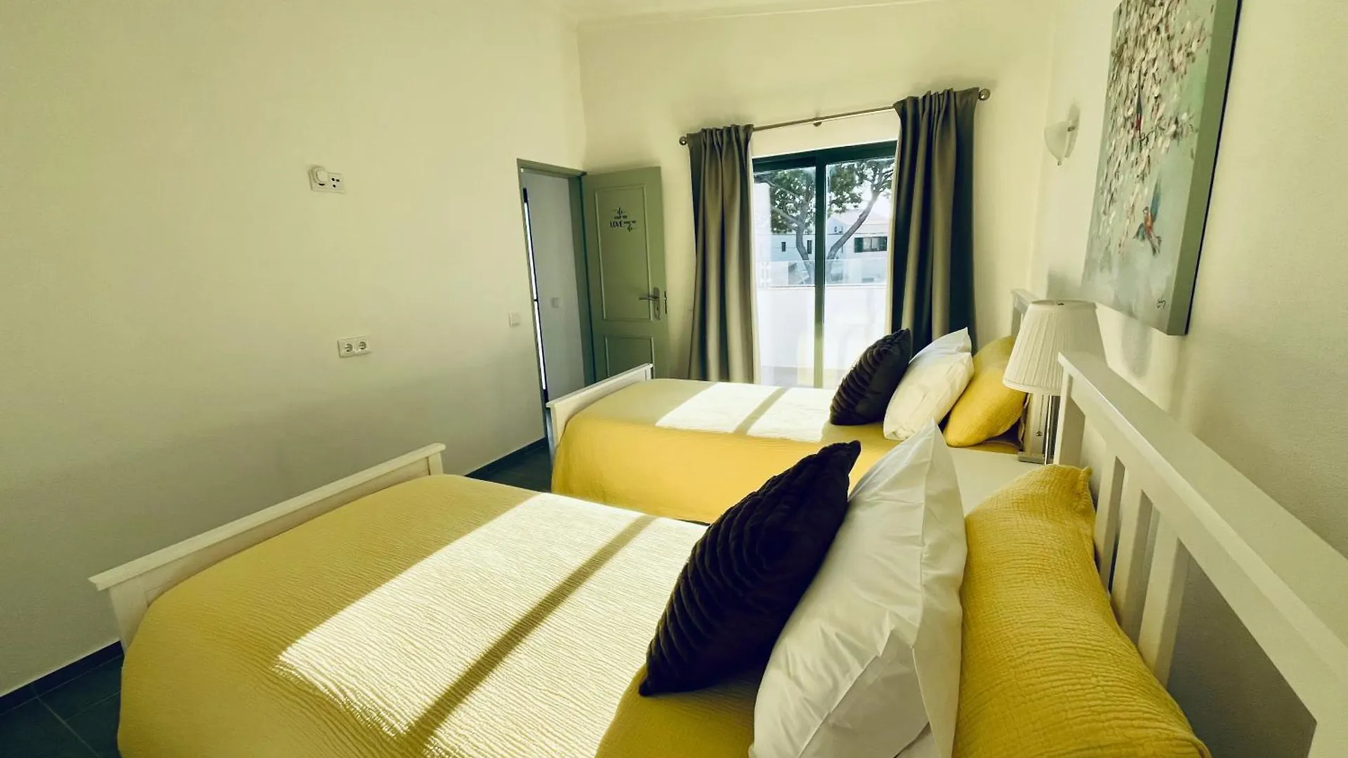 Villa Oasis 4-Bedroom Retreat With Pool In Vilamoura Quarteira 0*,  Portugal