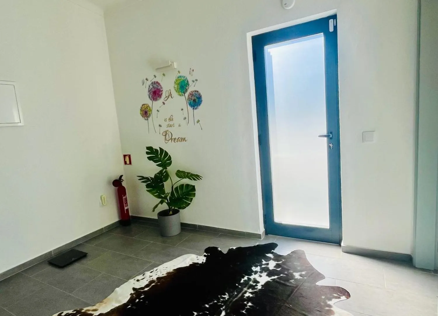 Villa Oasis 4-Bedroom Retreat With Pool In Vilamoura Quarteira